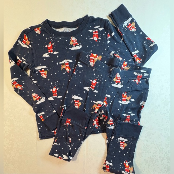 Bundle EUC Tops Button Down & Fleece; 2 GUC Pajamas Cars & Christmas/Santas - Picture 13 of 16